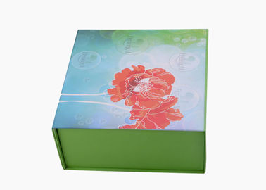 Çin Giyim Kağıt Hediye Kutusu Manyetik Karton Baskı Logo Mat Laminasyon Yüzeyi Fabrika
